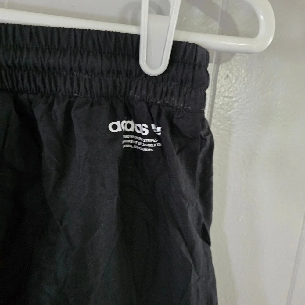 Adidas‎ Cargo Shorts Mens Small Black Multi Color Stacked Logo Trefoil Nylon